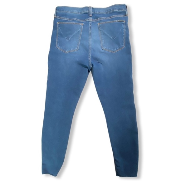 Hudson Natalie Super Skinny, Raw Hem Medium Wash Jeans. Classic 5-Pocket Style - Picture 2 of 16